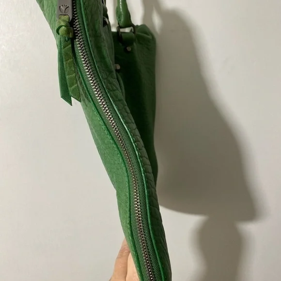 Leifsdottir green leather purse soft expandable sides and bottom   #PU - Picture 3 of 15